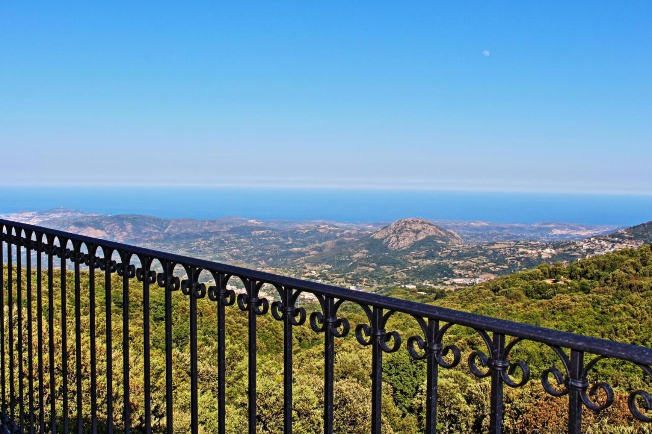 Cortemalis Hostel Ilbono Dış mekan fotoğraf